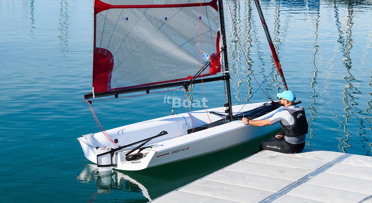 Beneteau First 14 SE