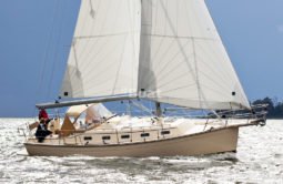 Island Packet Yachts IP 349