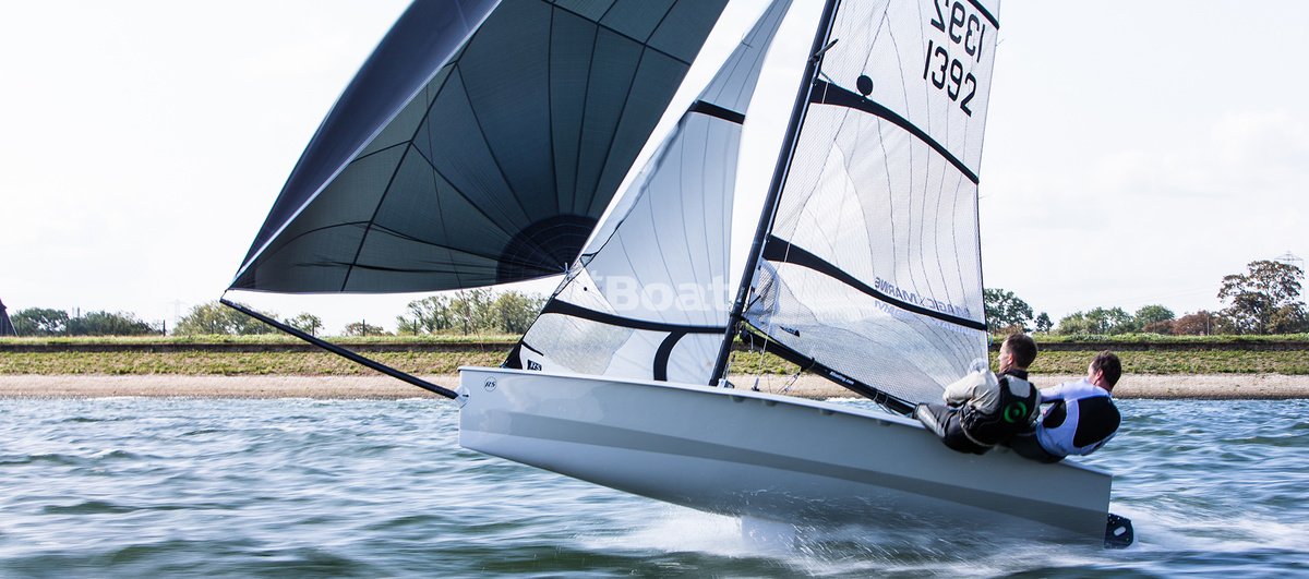 RS Sailing RS 400