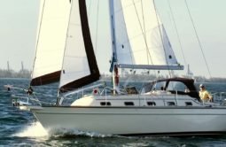 Island Packet Yachts IP 379