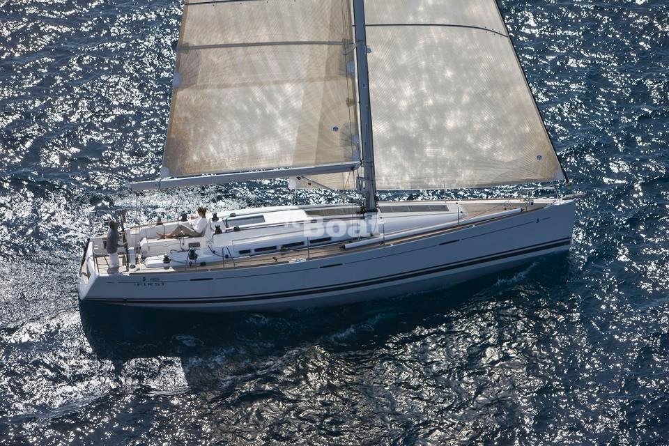 Beneteau First 45