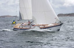 Hallberg-Rassy 43 Mk II