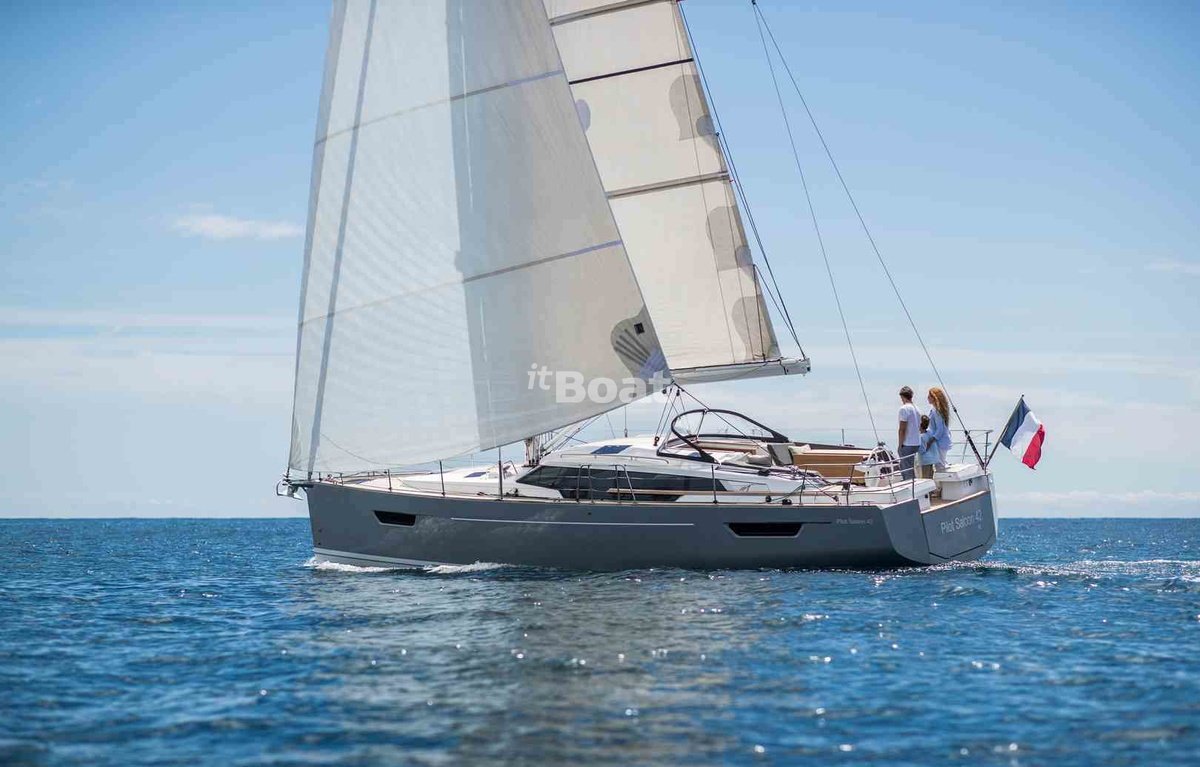 Wauquiez Pilot Saloon 42