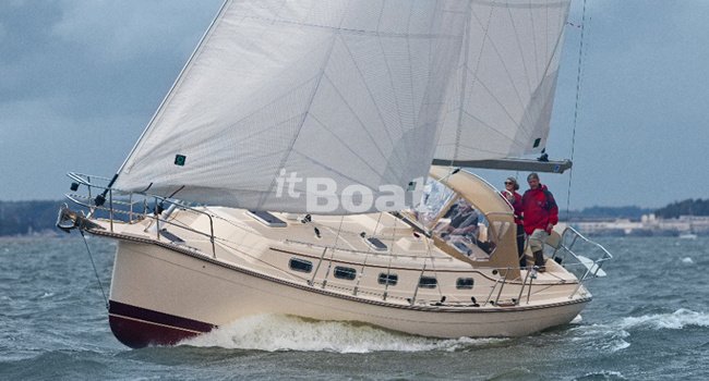 Island Packet Yachts IP360