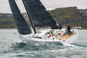 Grand Soleil 48 Race