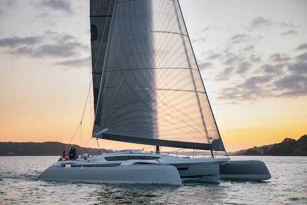Dragonfly 40 Touring
