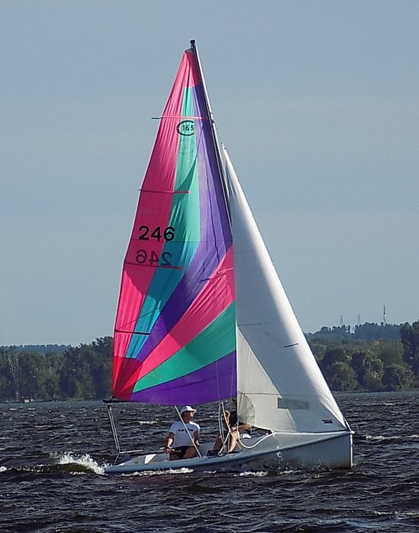 Catalina 16.5