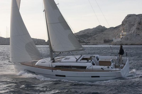 Dufour 410 Grand Large