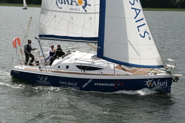 Maxus 33 (Cb)