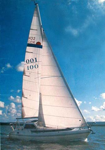 Hunter Horizon 32 Wheelhouse