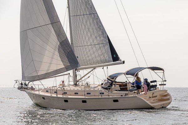 Island Packet 439